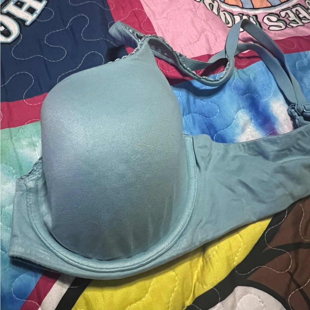 Women’s Victoria Secret bra